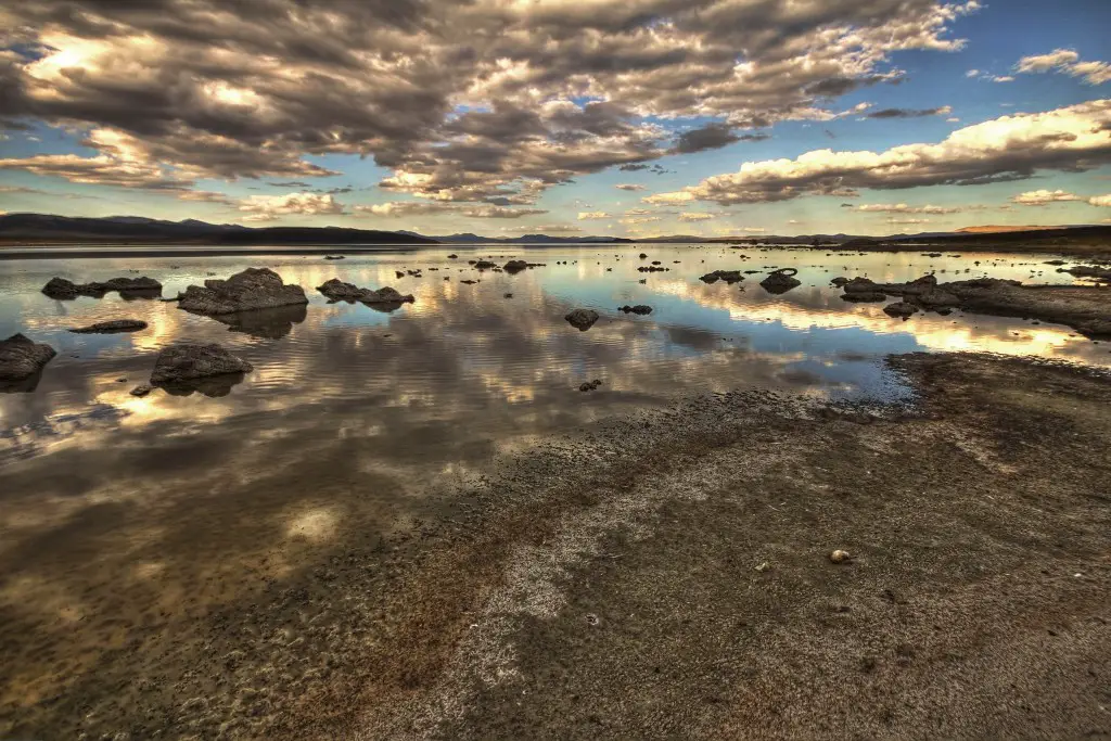 Mono Lake HDR Bild - Westküste USA Rundreise