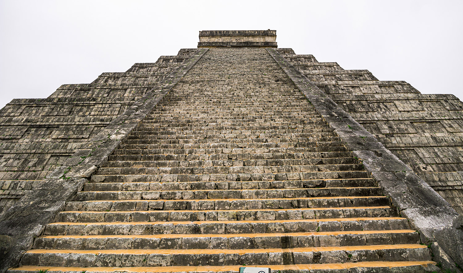 Pyramide des Kukulcan bei Chichen Itza