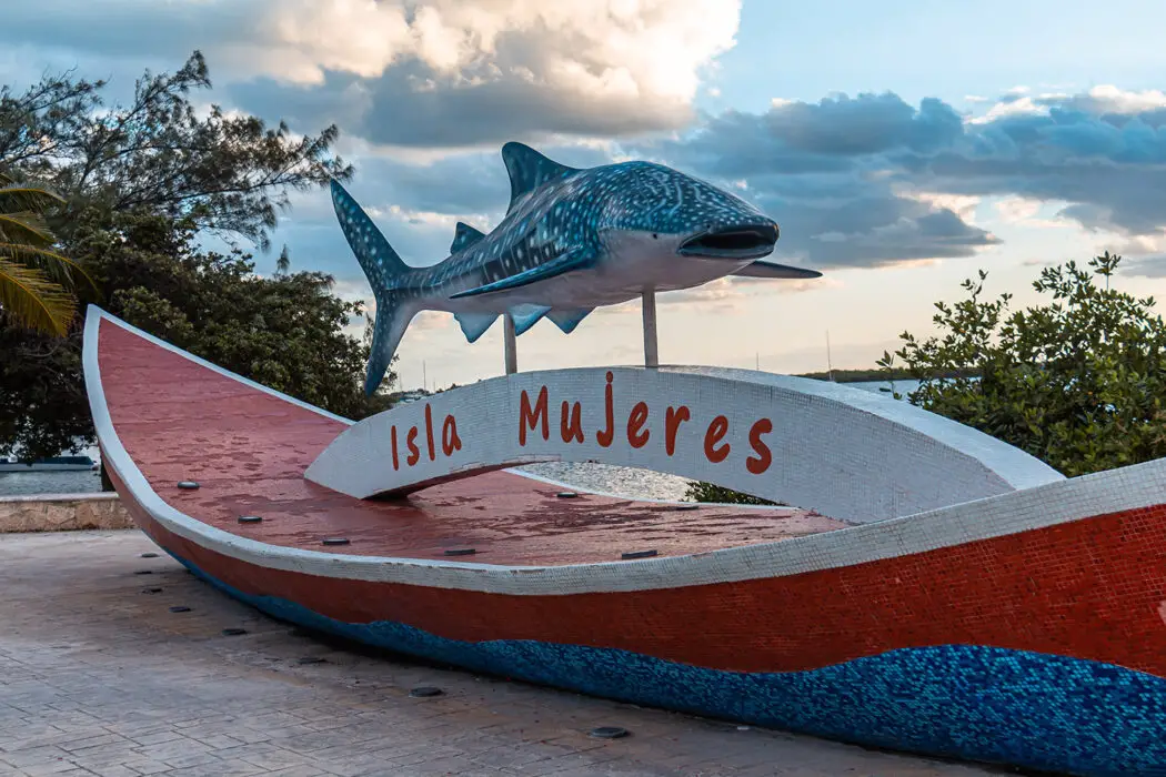 Isla Mujeres Monument